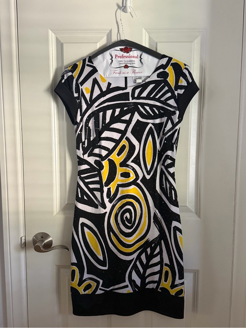 Cache Black, White & Yellow Abstract Floral Shift Dress